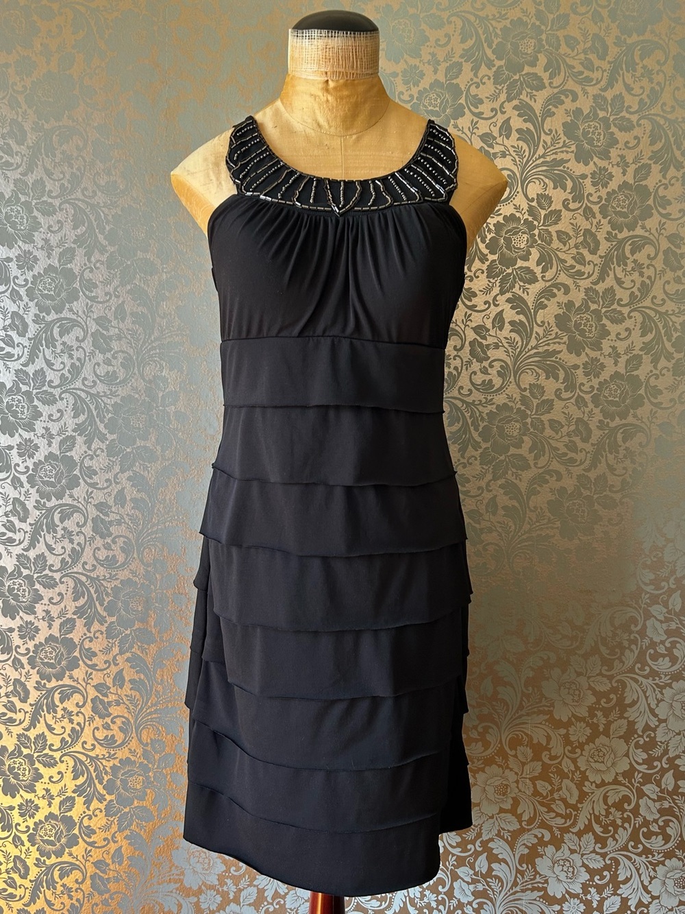 City Triangles Y2K Fashion Elegant Black Beaded Tiered Cocktail Dress Size Large